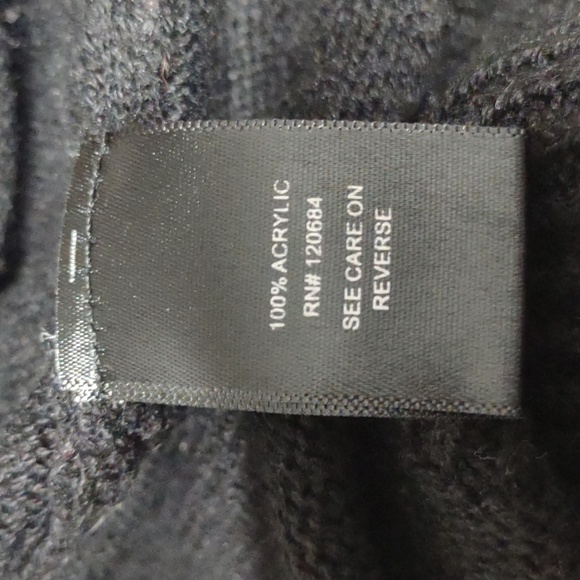 Hot Topic Don't Know Dont Care Deconstructed Crop  Sweater - Picture 10 of 12